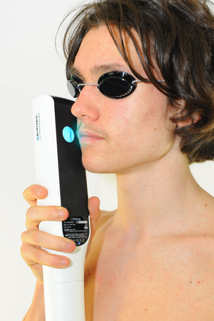 Zakup lampy do fototerapii w warunkach domowych Kernel UVB 311nm KN-4003BL2